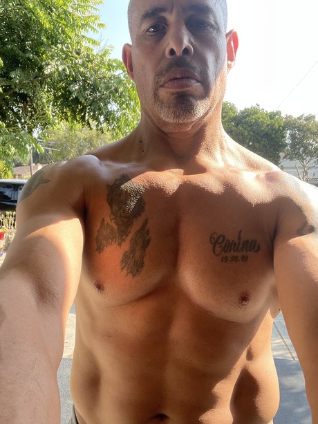 Naken läckt OnlyFans-bild av Anthony