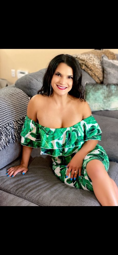 Foto desnuda filtrada de OnlyFans de Mio Moore