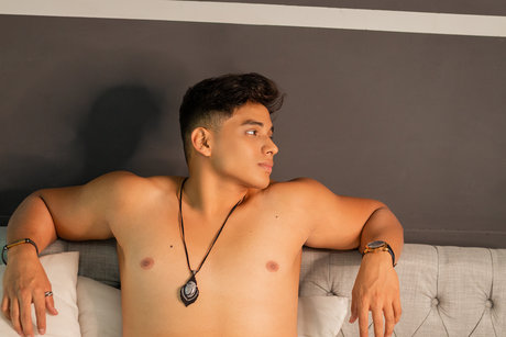 Naken läckt OnlyFans-bild av Mikeposl
