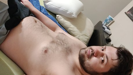 Alasti lekkinud OnlyFans-i pilt Xavier Adkins