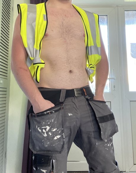Naken läckt OnlyFans-bild av Tradiewill