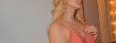 Обнаженная фотография утечки OnlyFans от Valerie Beck