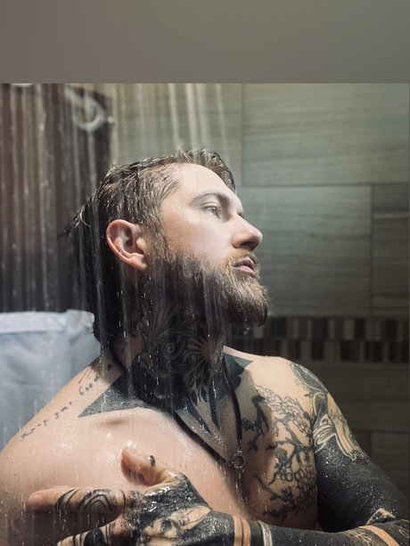 Naken läckt OnlyFans-bild av Savageman