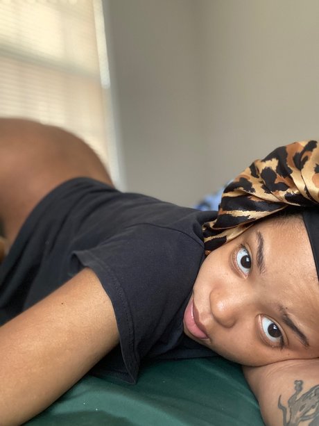 Naken läckt OnlyFans-bild av Cece