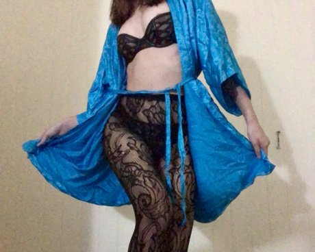 Alasti lekkinud OnlyFans-i pilt Somekindofsurrealdream