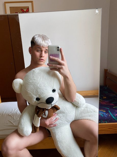 Naken läckt OnlyFans-bild av Peterharrisfree