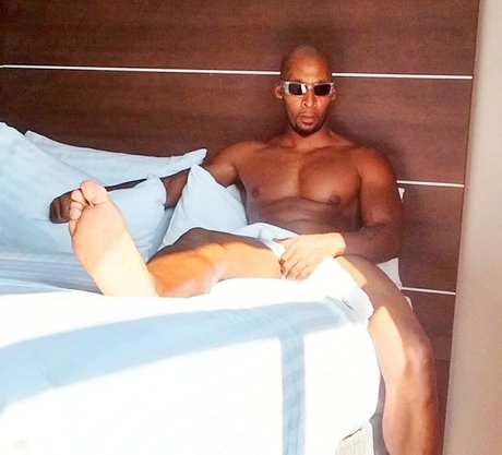 Nacktes geleaktes OnlyFans-Foto von Ramsees Massage