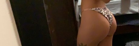 Naken läckt OnlyFans-bild av Julie