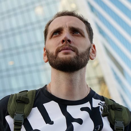 Foto desnuda filtrada de OnlyFans de Sergey