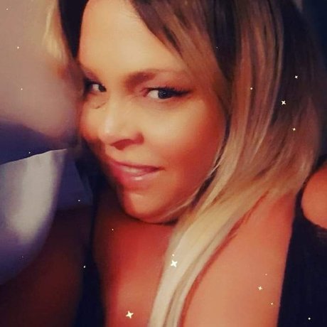 Foto di nudo di fuga di OnlyFans di Sharon