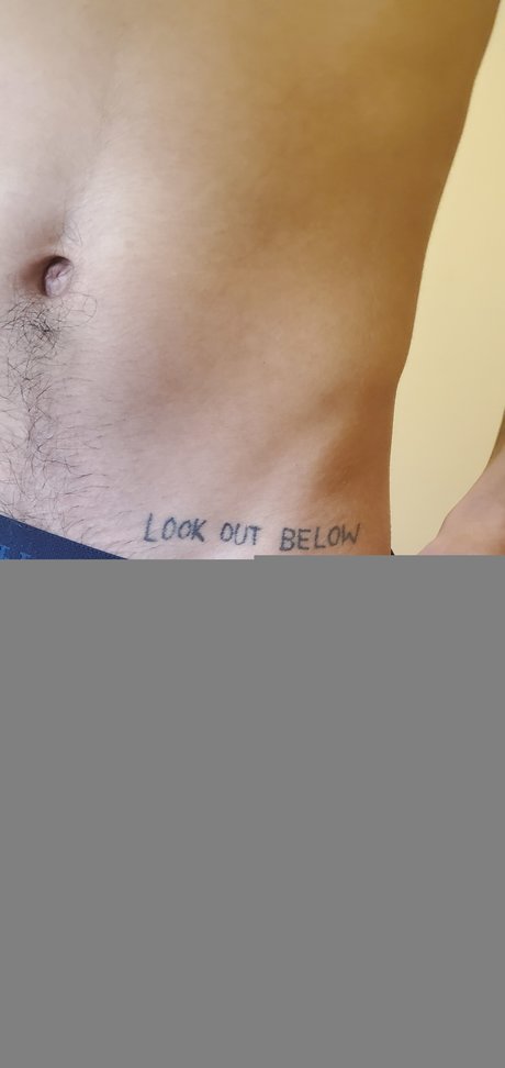 Nagie wyciekłe zdjęcie OnlyFans od Varjak Carsillian