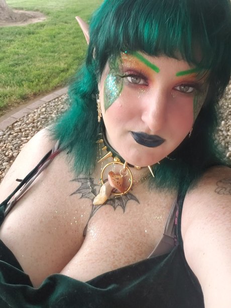 Naken läckt OnlyFans-bild av Succub1tch