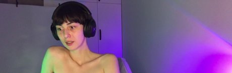 Naakte gelekte OnlyFans-foto van Sonia Baby