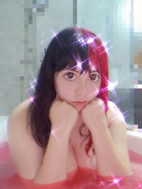 Naakte gelekte OnlyFans-foto van Ruby