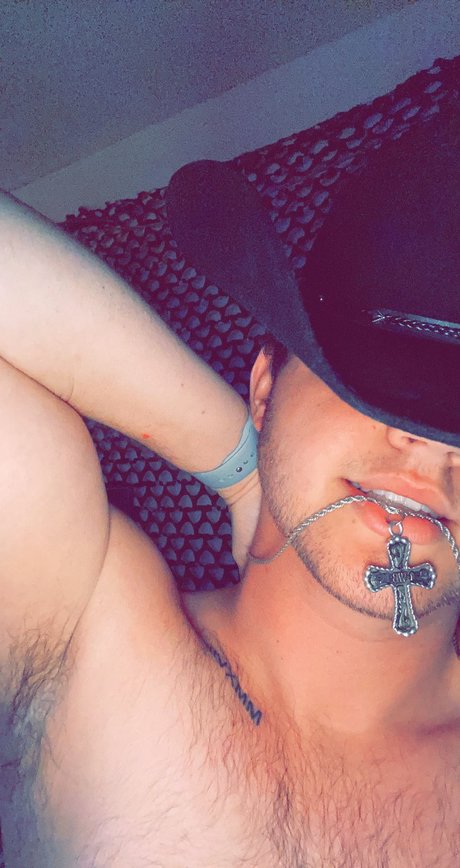 Naken läckt OnlyFans-bild av Wyatt