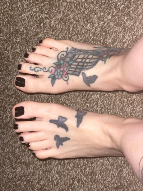 Tiny OnlyFansリークヌード写真