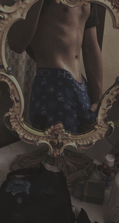 Alaston vuotanut OnlyFans-kuva Theblueyedboy