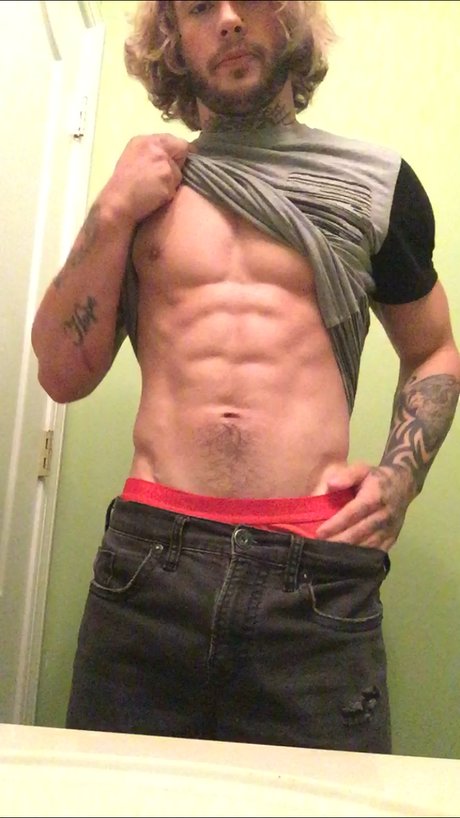 Foto nua vazada do OnlyFans de Evan Cage