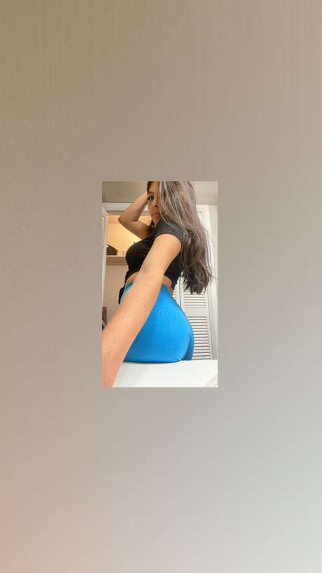 Naken läckt OnlyFans-bild av Jenny