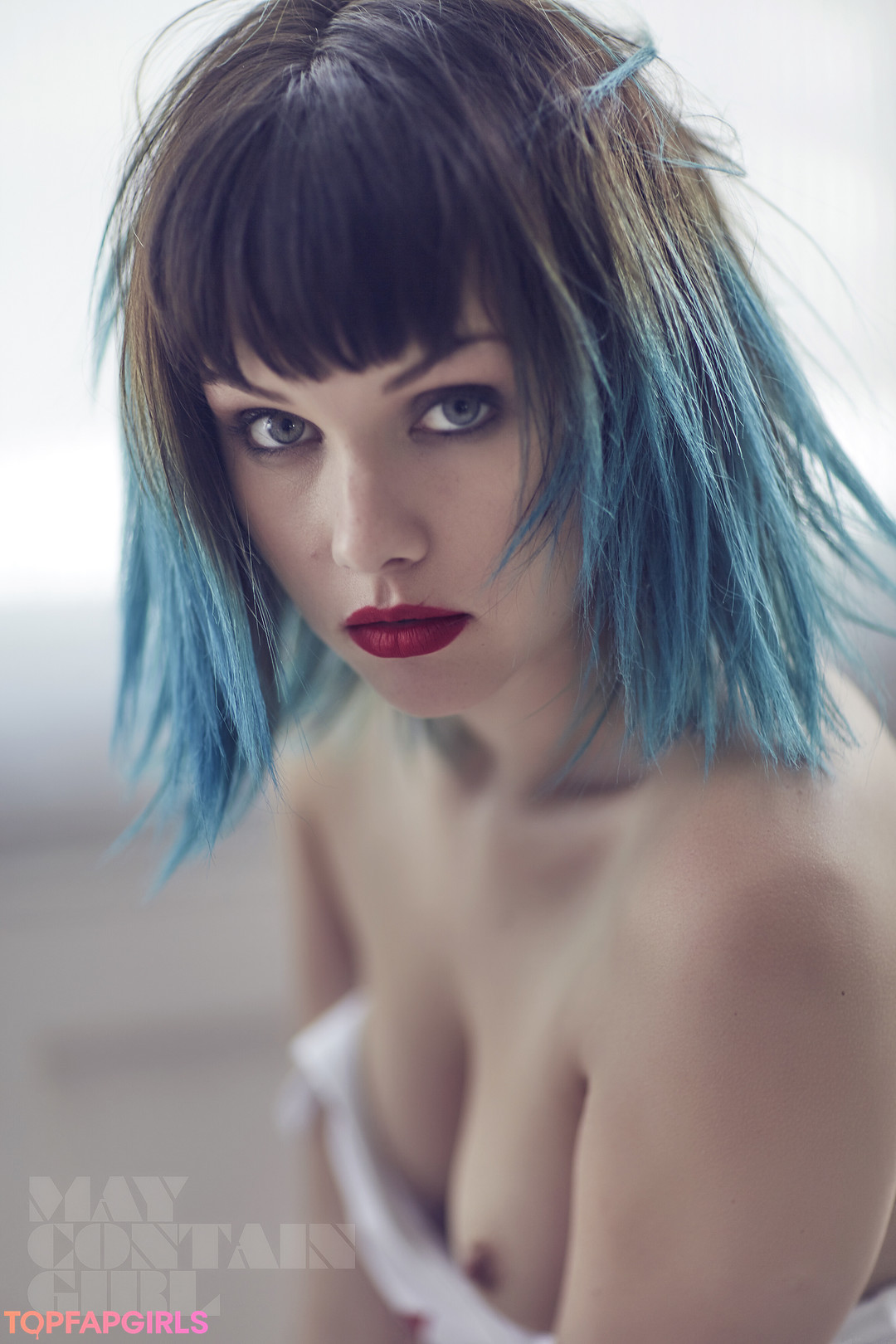 Alasti lekkinud OnlyFans-i pilt Mfrontmag #28