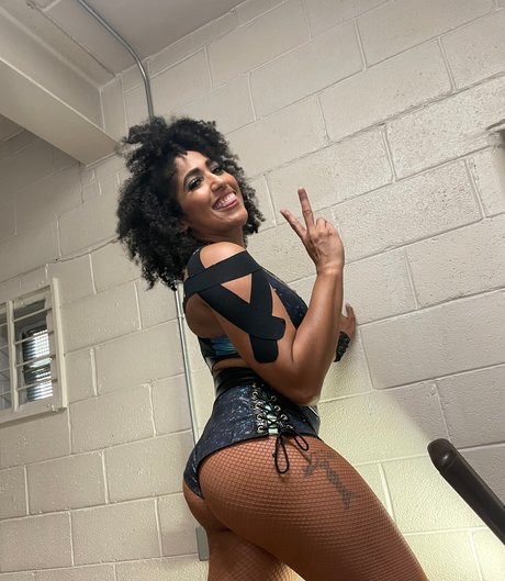 Marti Belle
