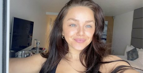 Oana Gregory