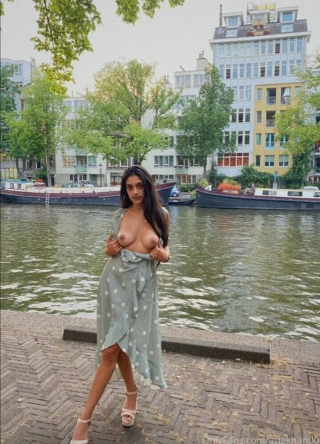 Aria Khan