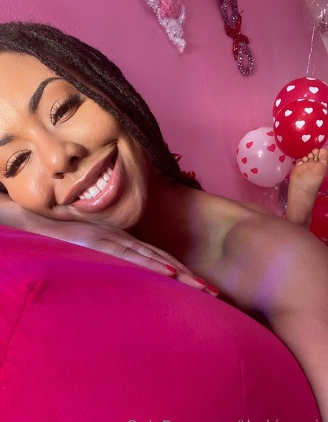Kira Noir