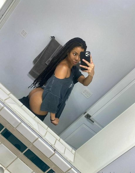 Kira Noir