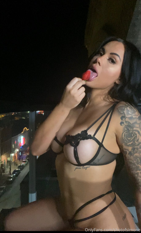Shotsofsimone