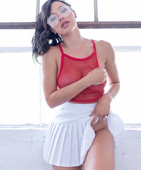 Ana Cheri