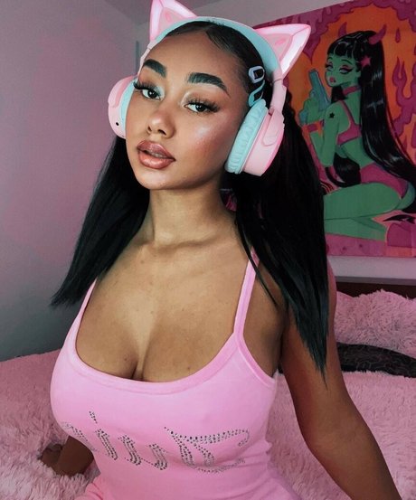 Naken lekkede OnlyFans-bilde av Llleasy