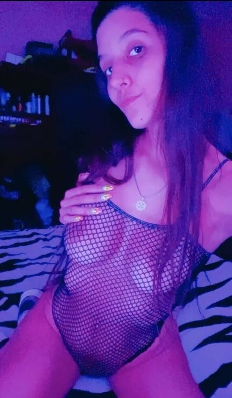 Alaston vuotanut OnlyFans-kuva Iara Broin