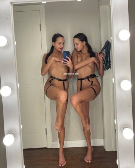 Adelalinka Twins
