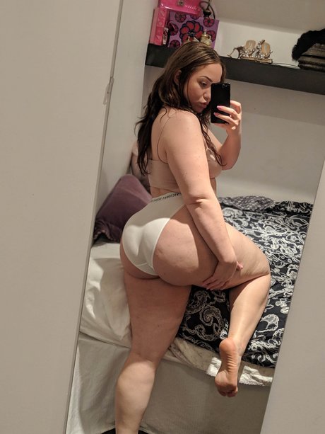 Anja Dee