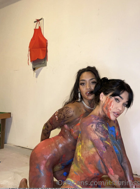 Nahá fotka uniklých OnlyFans od Tori Ross