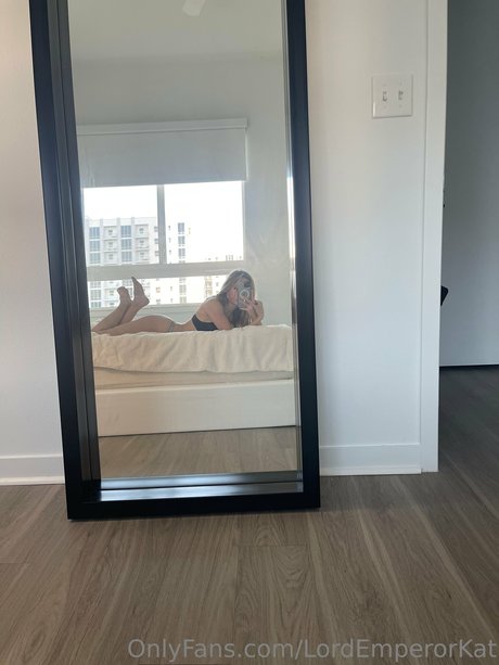 Kat Online Now