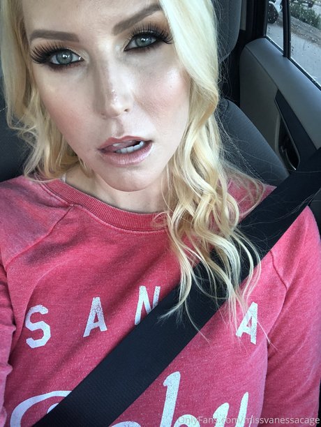 Vanessa Cage OnlyFans 유출 누드 사진