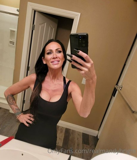 Naakte gelekte OnlyFans-foto van Realmandybright