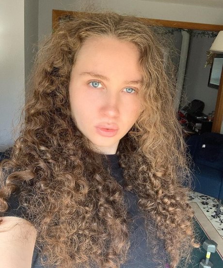 Alyssa Cleversey