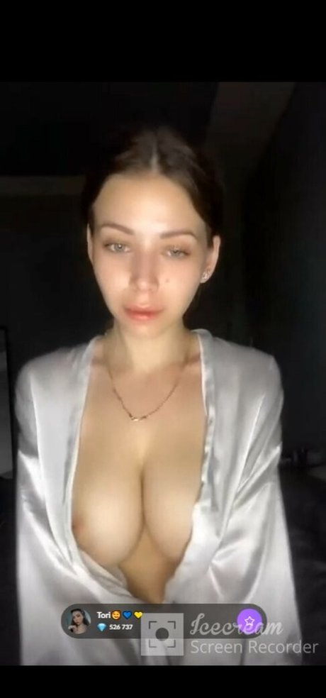 Nahá fotka uniklých OnlyFans od Tornadi