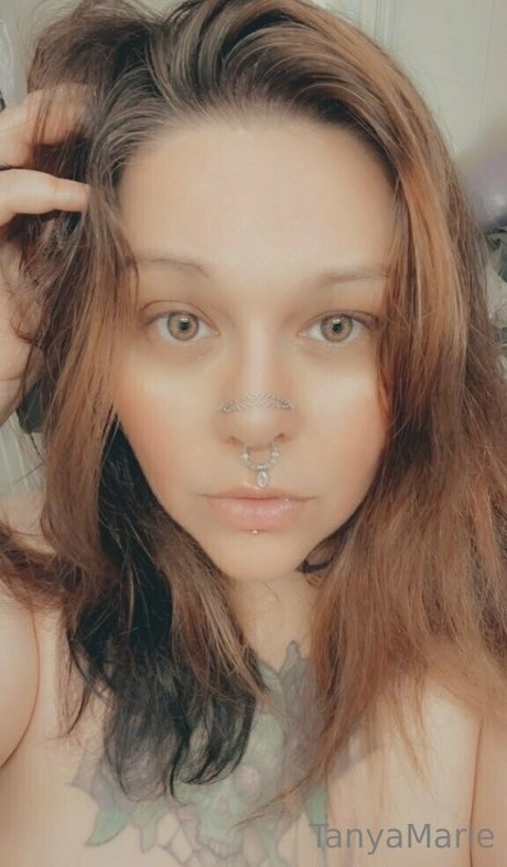 Naken lekkede OnlyFans-bilde av Tanyamariex