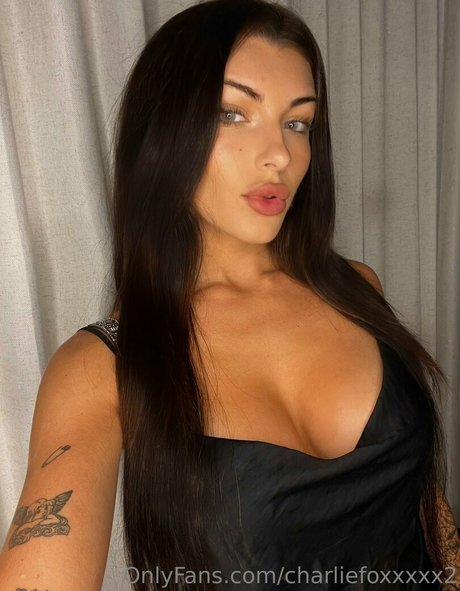 Nahá fotka uniklých OnlyFans od Charliefoxxxxx2