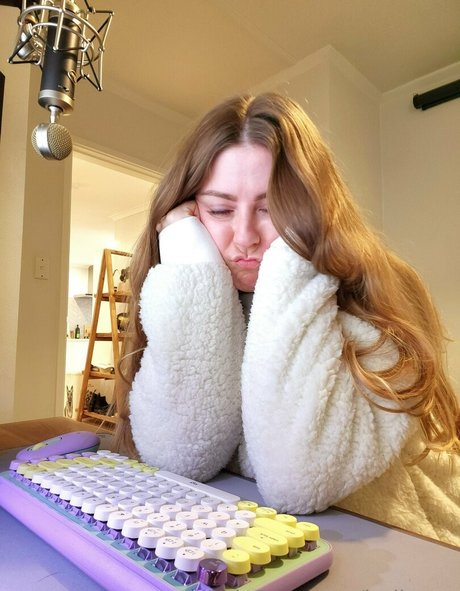 Nahá fotka uniklých OnlyFans od Loripops
