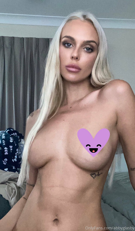 Foto di nudo di fuga di OnlyFans di Abby Glasby