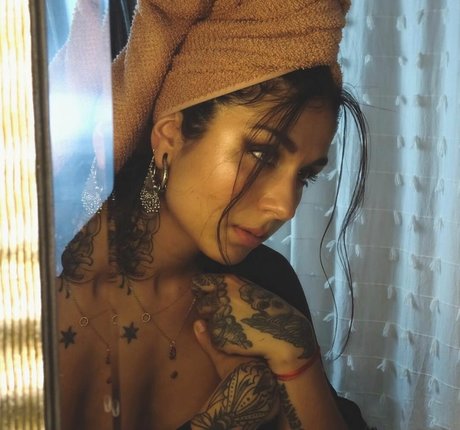 Nahá fotka uniklých OnlyFans od Krewella