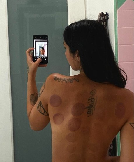 Nahá fotka uniklých OnlyFans od Krewella