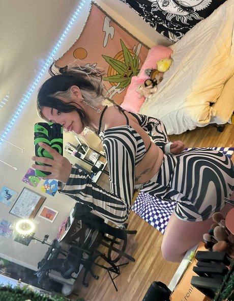 Paintedladi OnlyFans