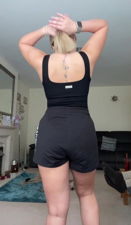 Robyn Emily