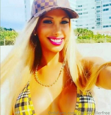 Naken lekkede OnlyFans-bilde av Giselledrillerfree